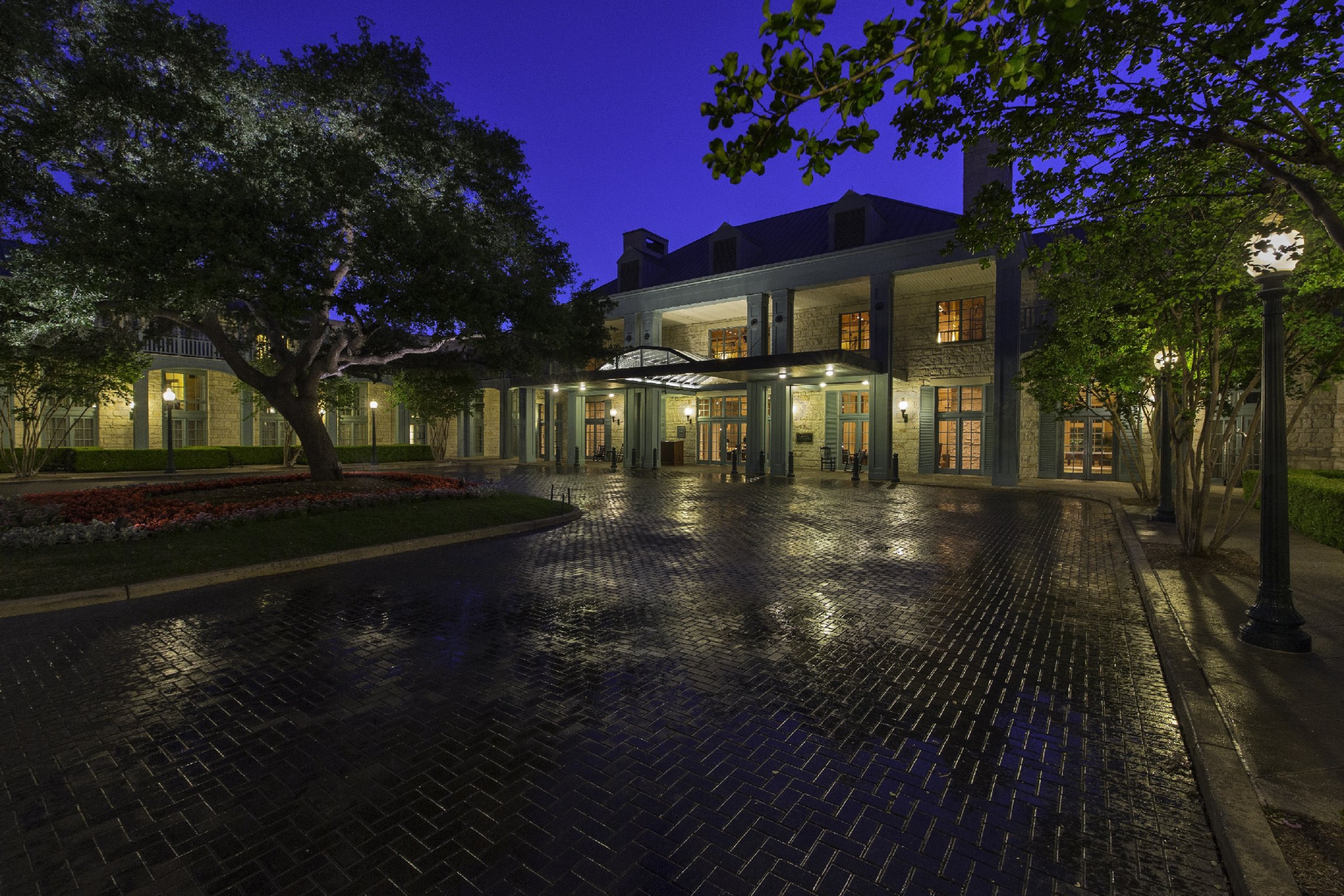 hyatt-regency-hill-country-resort-and-spa-celebrates-momentous-anniversary